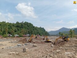 Tangani Banjir Padang, Kementerian PU Percepat Normalisasi Sungai Batang & Pulihkan Jalan Batu Busuk